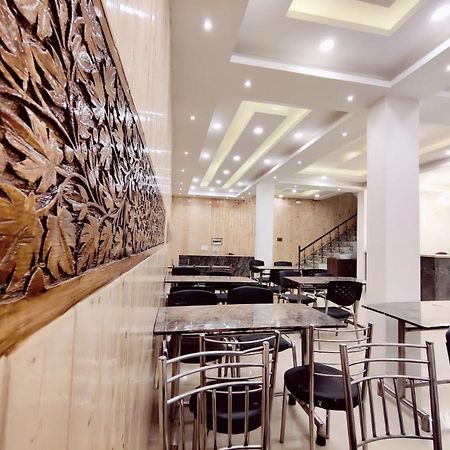 Gulshan Palace By Seven Hills Srinagar By Him Haults Hospitality Exterior photo